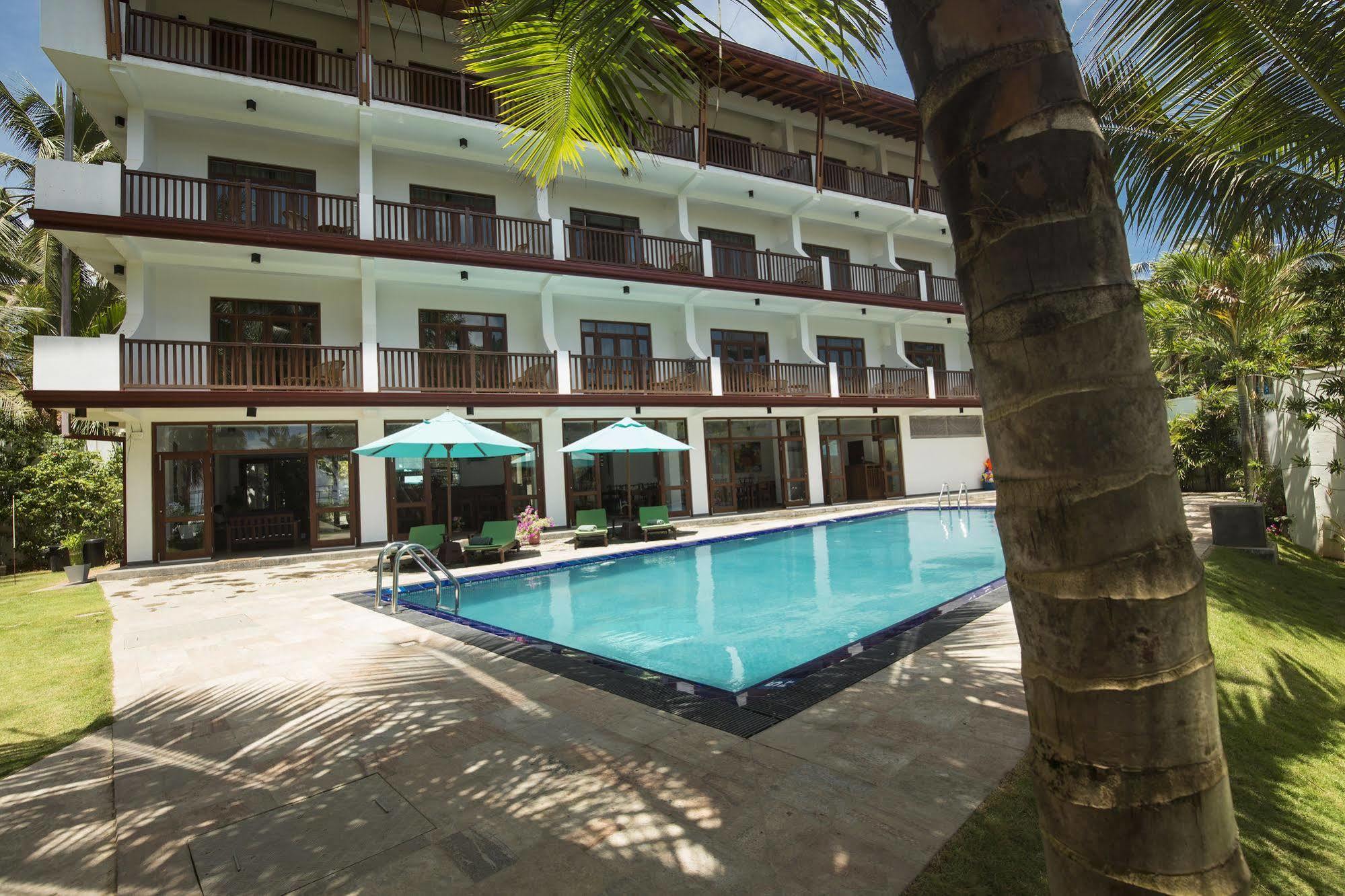 Rockside Beach Resort Bentota Exterior foto