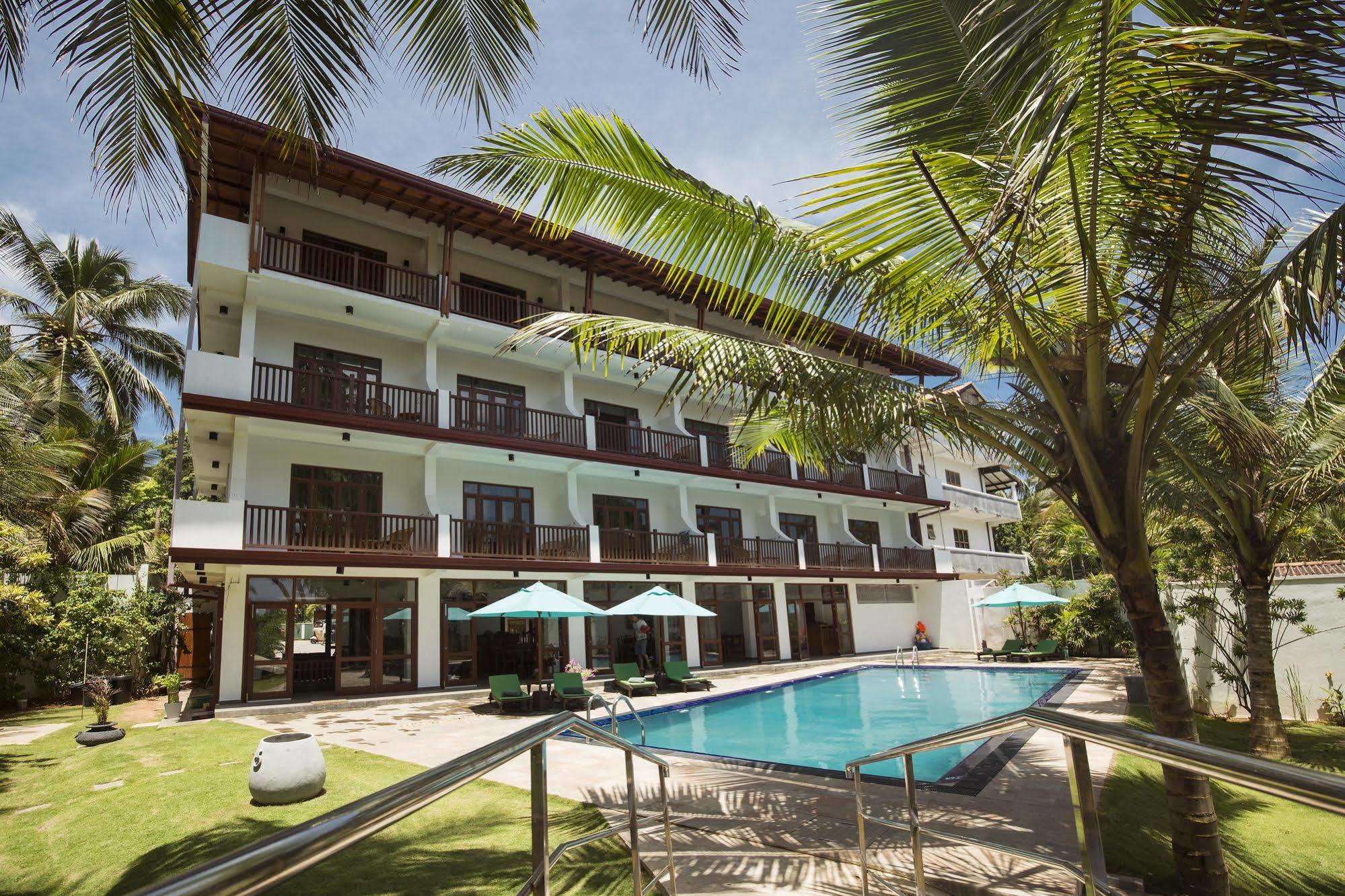 Rockside Beach Resort Bentota Exterior foto